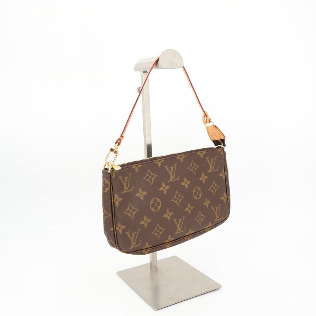 Louis Vuitton Monogram Pochette Shoulder Bag