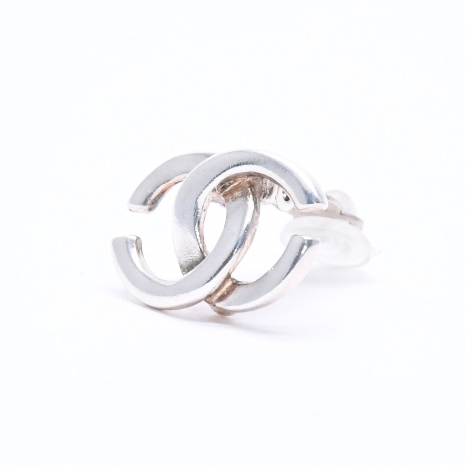 Chanel Vintage CC Logo Earrings 01 Metal Silver — view 2