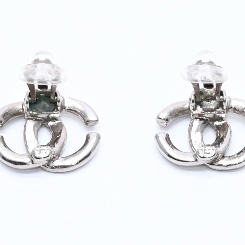 Chanel Earrings CC Logo 01 Silver Metal — view 6