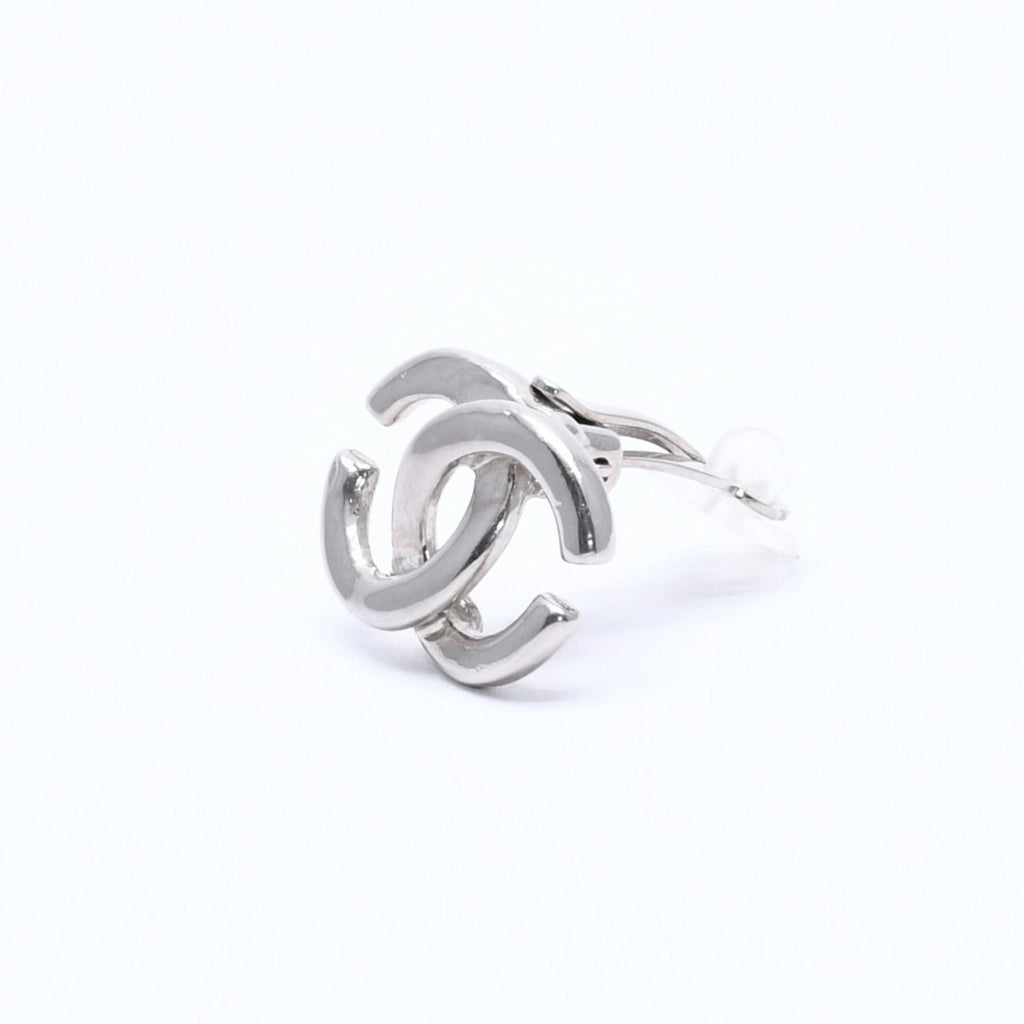 Chanel Earrings CC Logo 01 Silver Metal — view 2