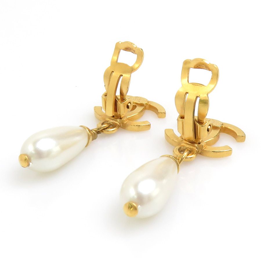 Chanel Earrings CC Logo — view 7