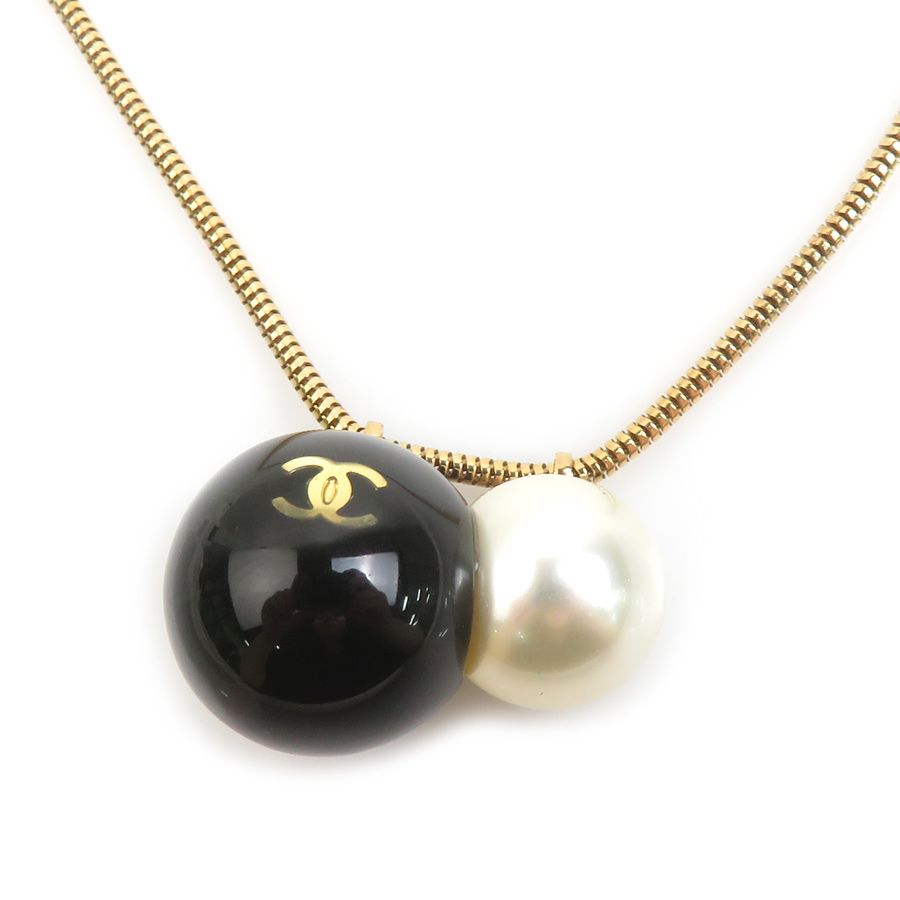 Chanel Necklace CC Logo