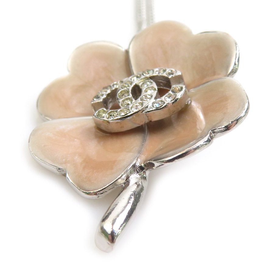 Chanel Necklace CC Logo Clover — view 4
