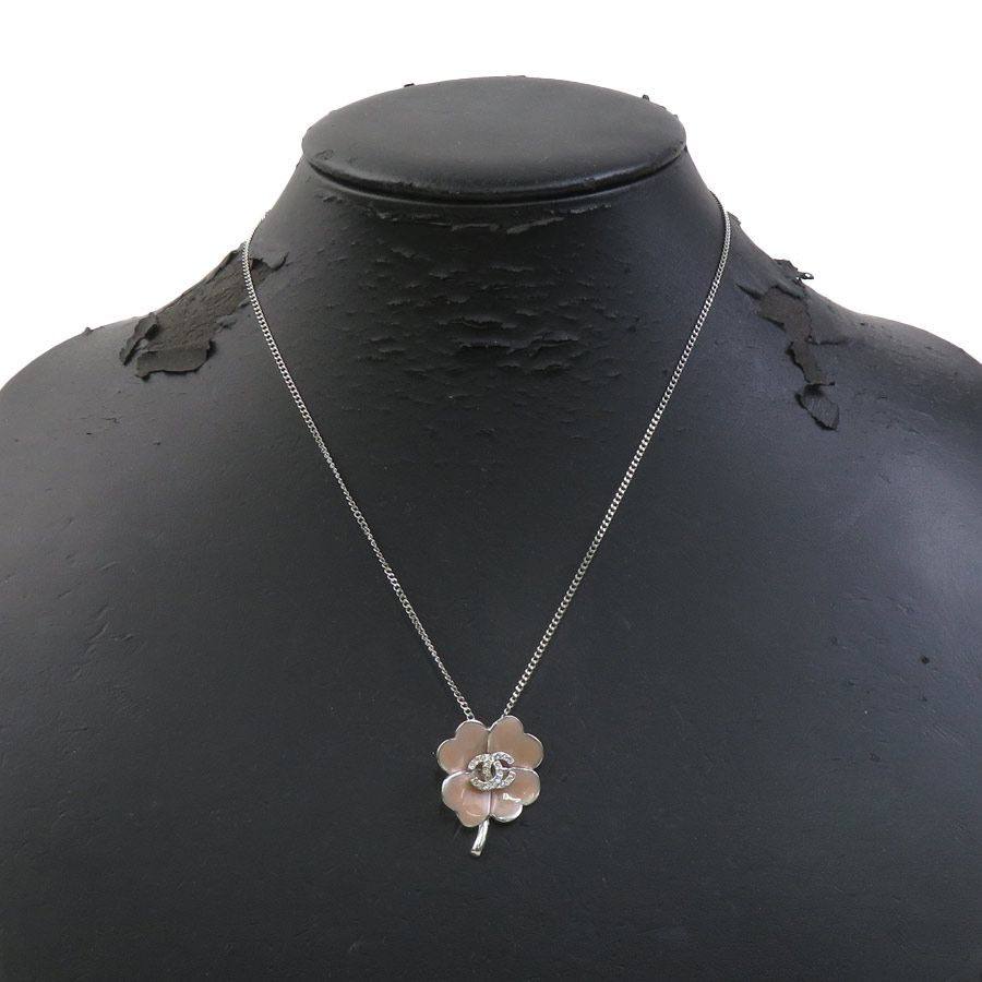 Chanel Necklace CC Logo Clover — view 8
