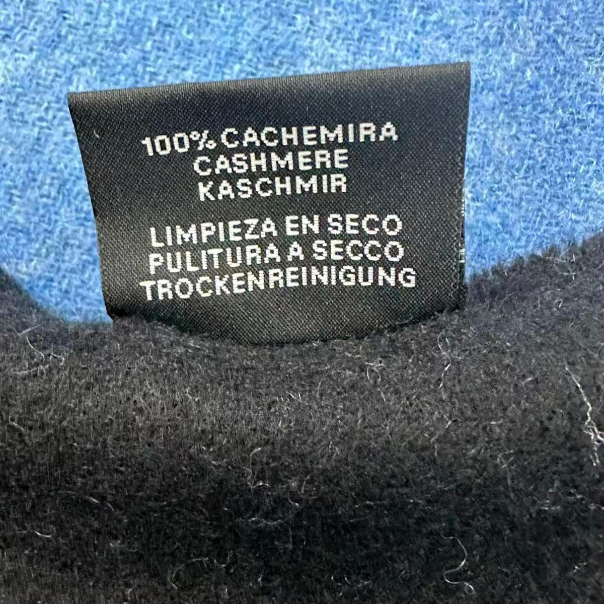 Hermes Cashmere Scarf Casaque Bicolor Black Blue — view 5