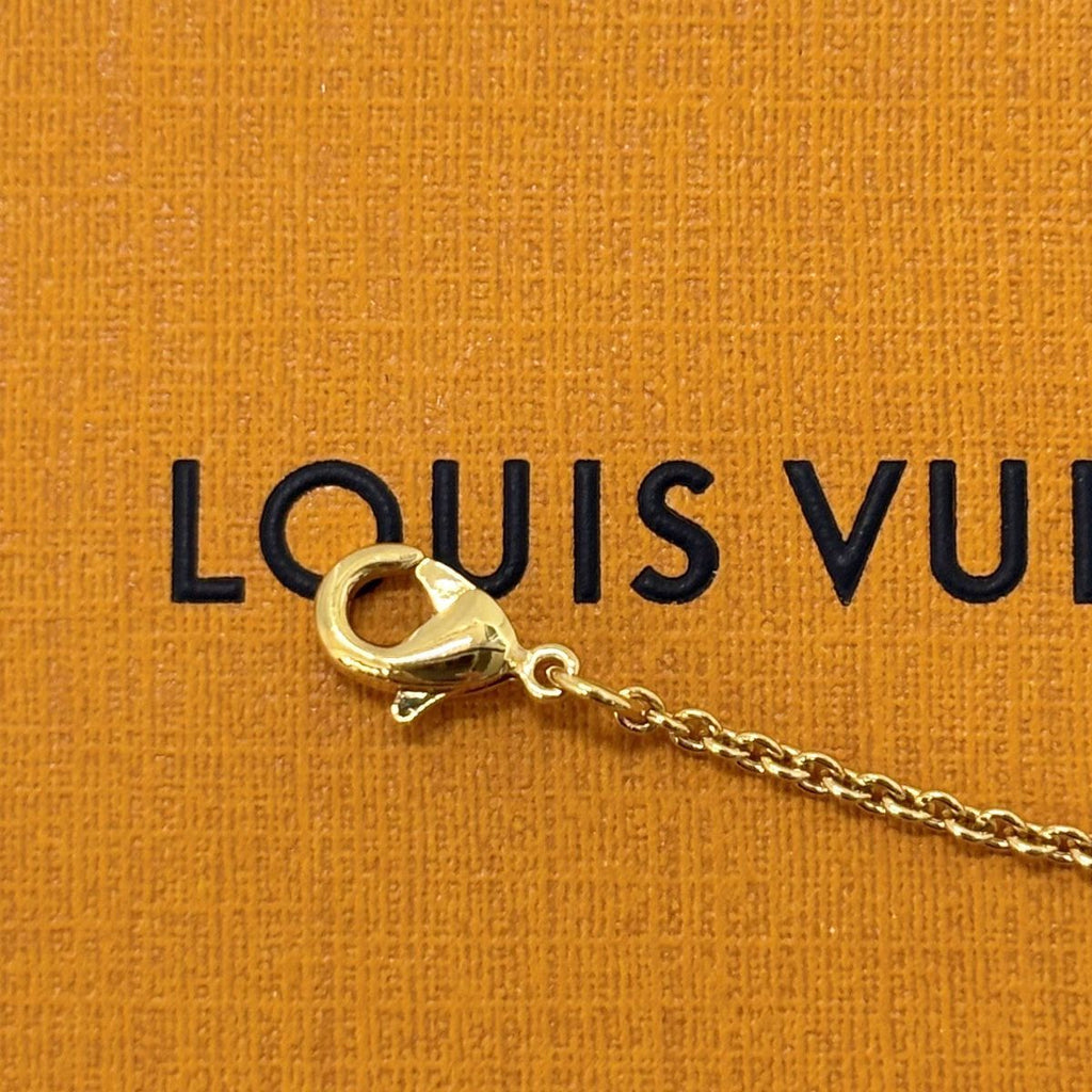 Louis Vuitton Pendant Logo LV Iconic Enamel Gold White — view 7