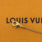 Louis Vuitton Pendant Logo LV Iconic Enamel Gold White — view 7