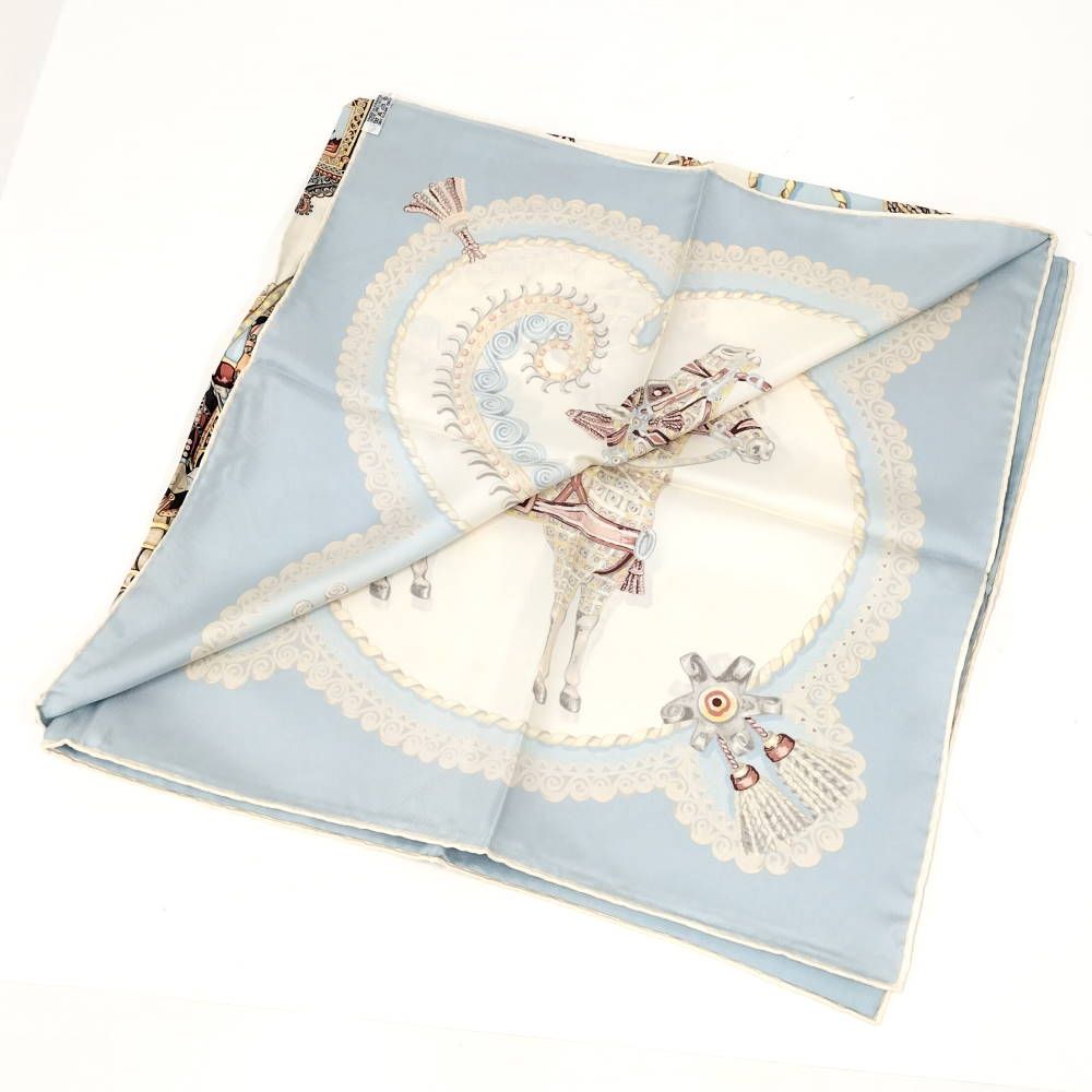 Hermes Carre 90 Scarf Paprol Carriage and Nobility 100% Silk Light Blue — view 2