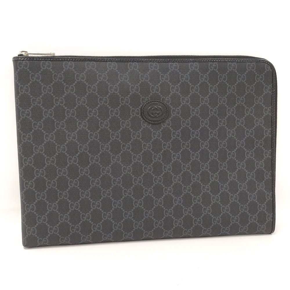 Gucci GG Supreme Clutch Gray Leather