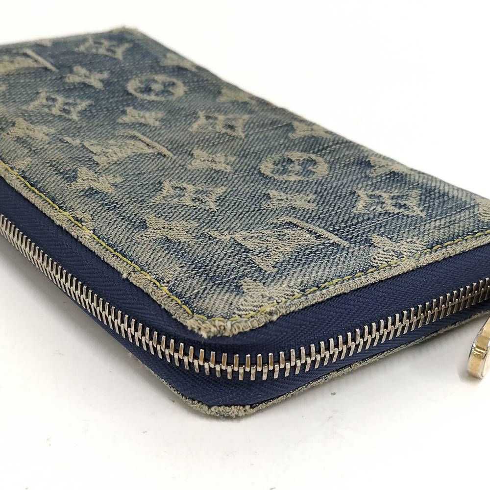 Louis Vuitton Zippy Wallet Monogram Denim — view 4