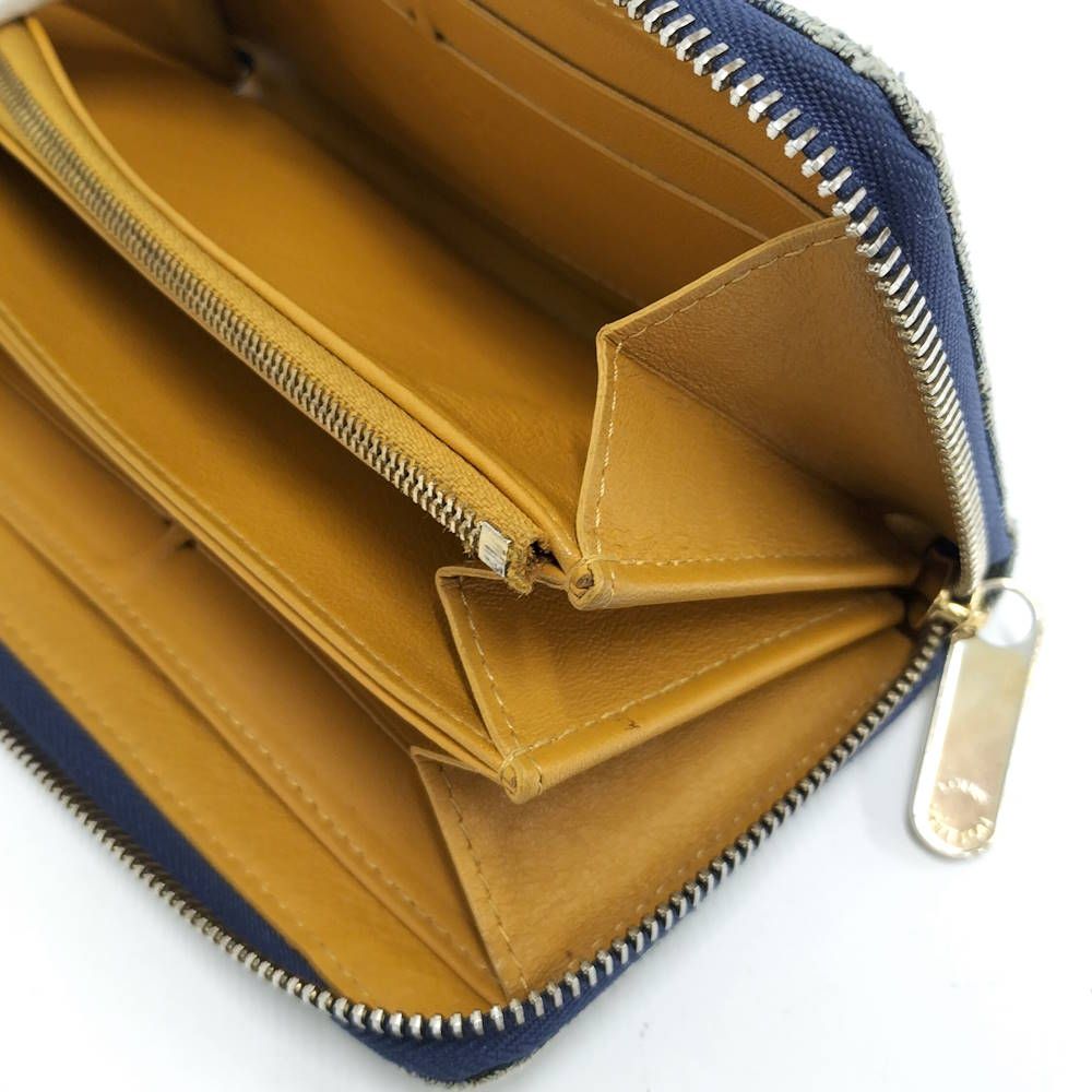 Louis Vuitton Zippy Wallet Monogram Denim — view 7