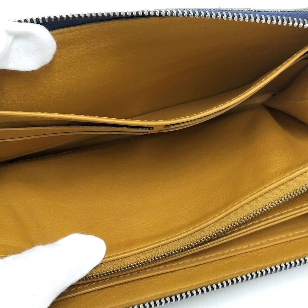 Louis Vuitton Zippy Wallet Monogram Denim — view 8