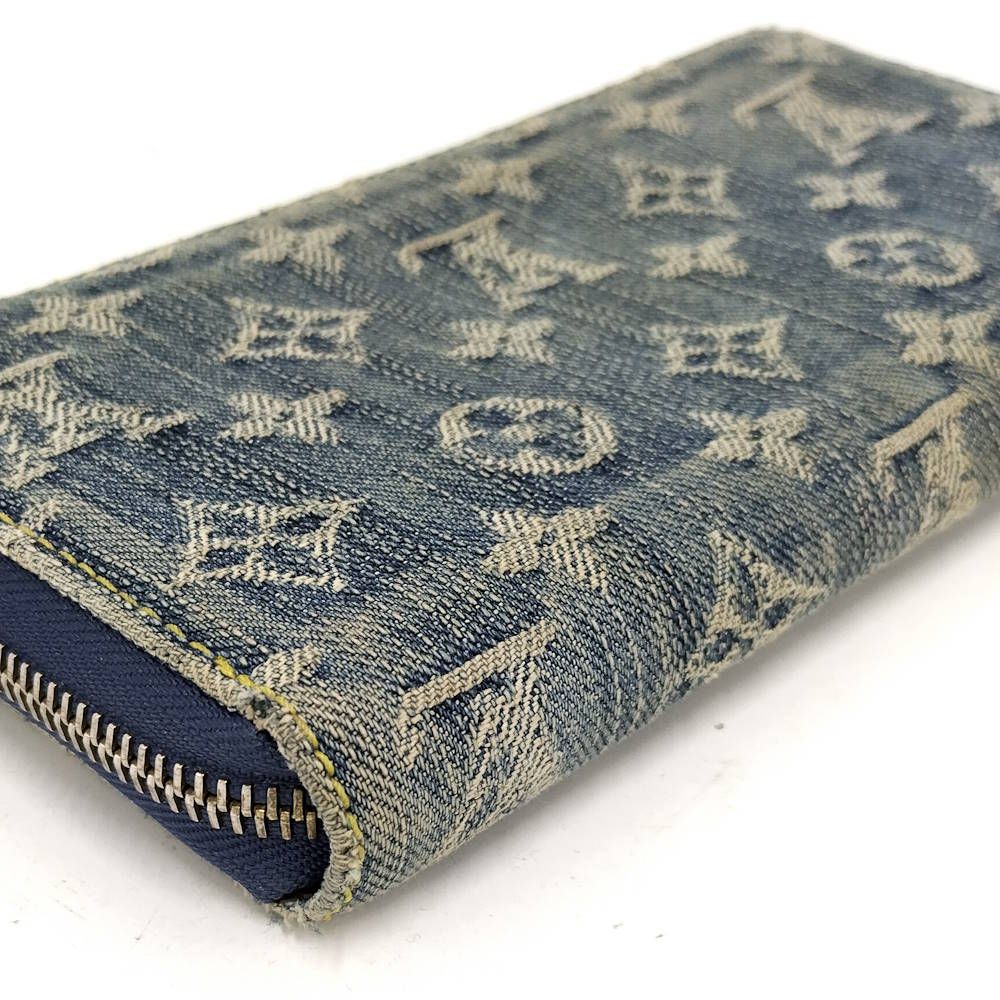 Louis Vuitton Zippy Wallet Monogram Denim — view 6