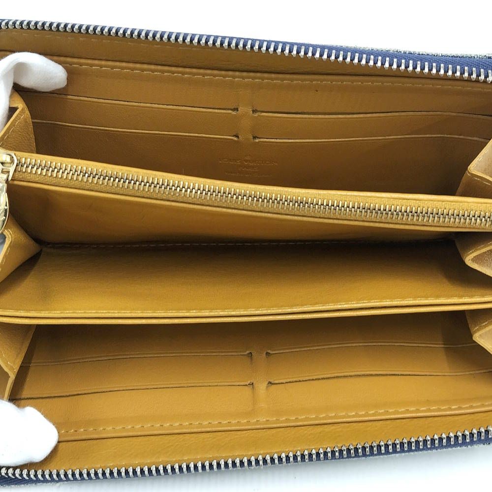 Louis Vuitton Zippy Wallet Monogram Denim — view 2