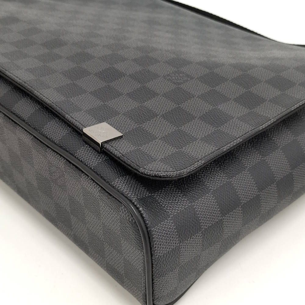 Louis Vuitton District PM Shoulder Bag Damier Graphite — view 3