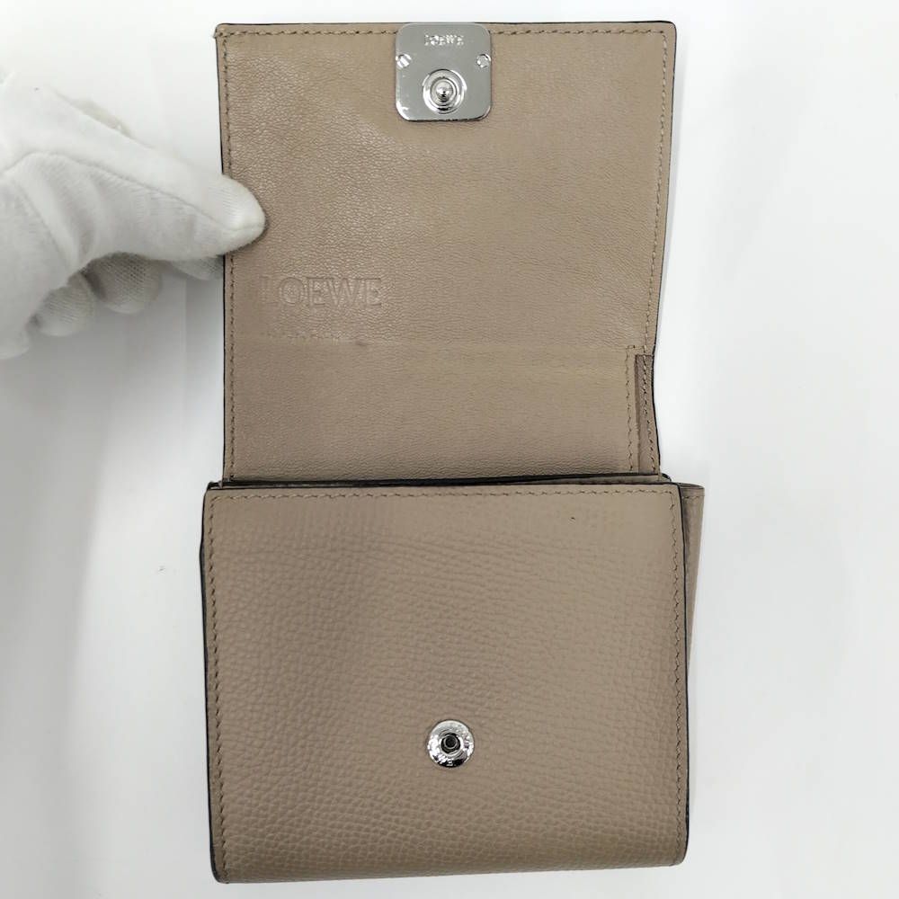 Loewe Compact Wallet Leather Beige — view 2