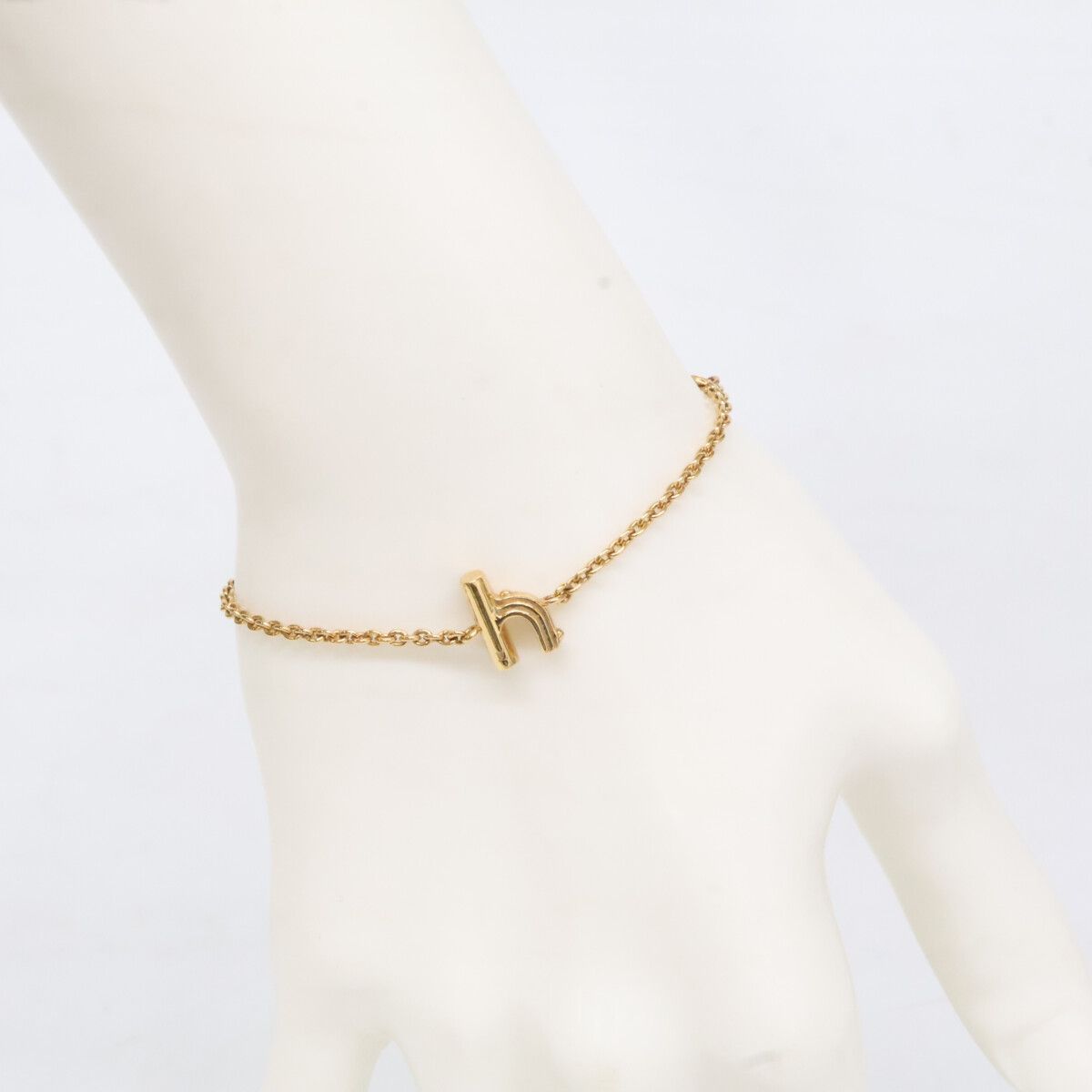 Louis Vuitton Love&me Chain Bracelet — view 7