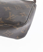 Louis Vuitton Pouch Brown — view 8