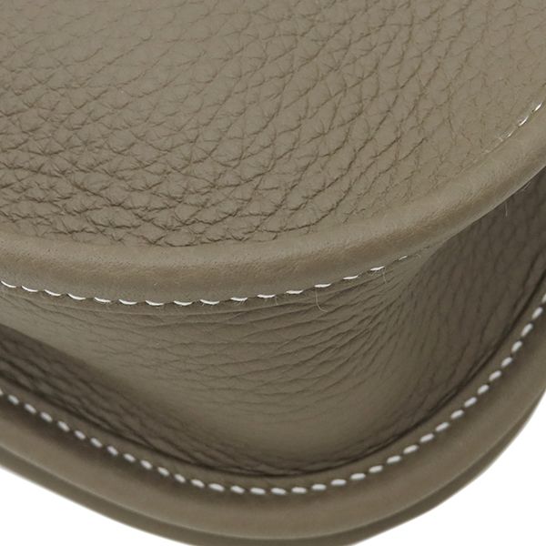 Hermes Shoulder Bag Evelyne 3 23 Taurillon Clemence Etoupe Silver Gray — view 4