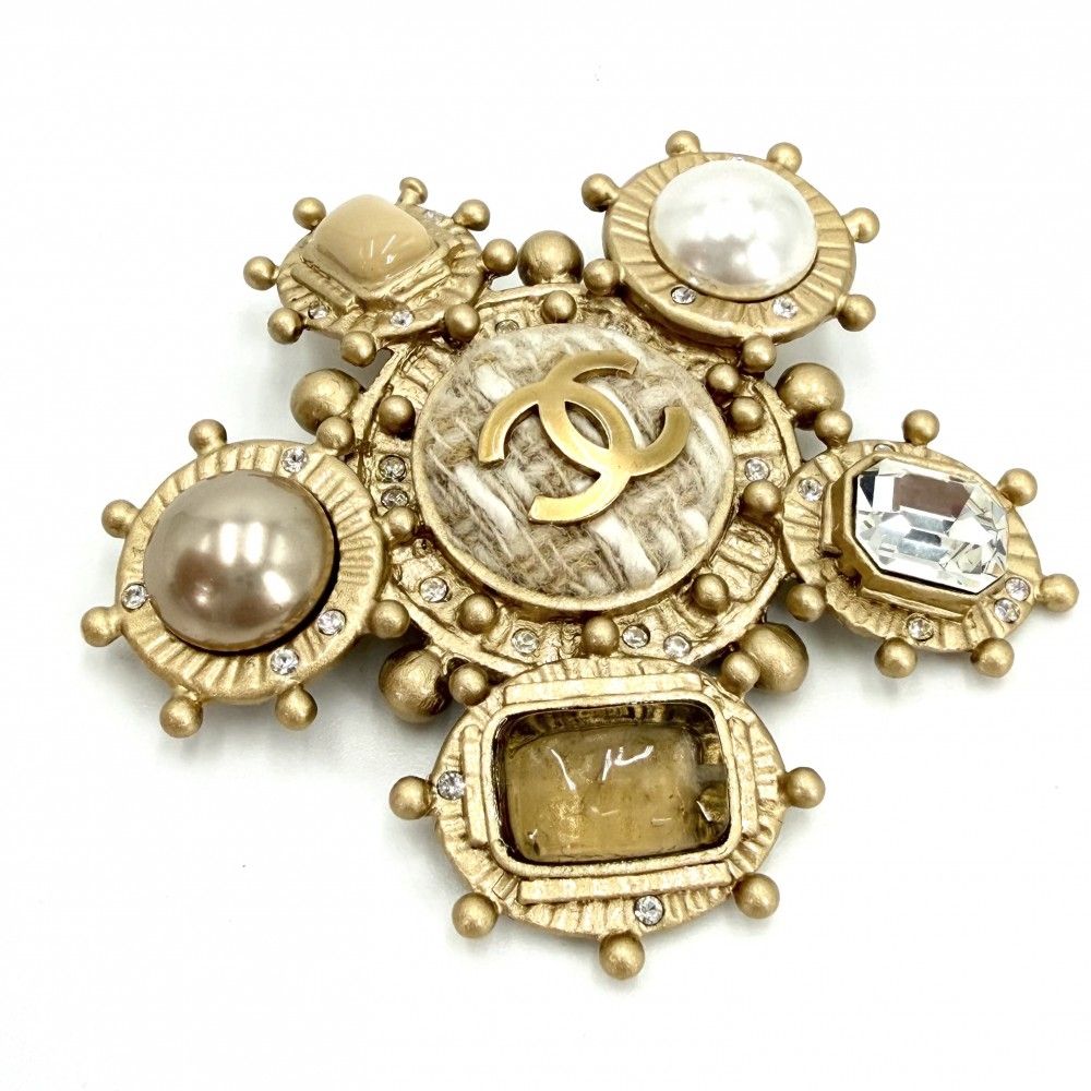 Chanel Big Brooch CC Logo Tweed Bijou Faux Pearl Rhinestone — view 3