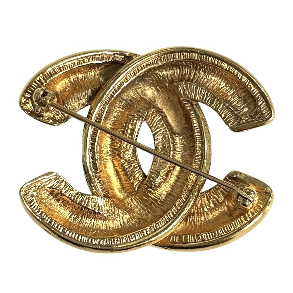 Chanel Brooch Quilted CC Logo Vintage Gold Plated — view 2