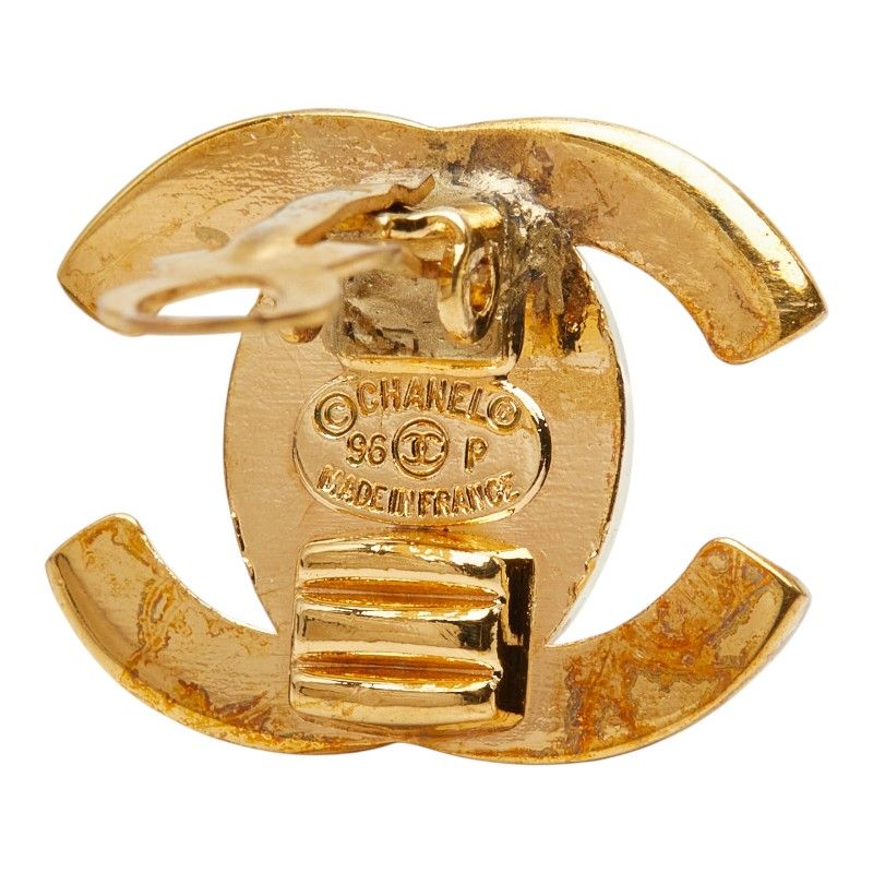 Chanel CC Logo Vintage Earrings 96 Gold Plated — view 4