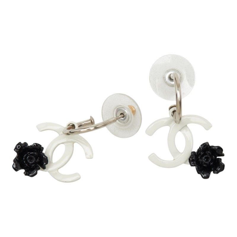 Chanel CC Logo Camellia Swing Earrings 04 White Black Metal — view 2