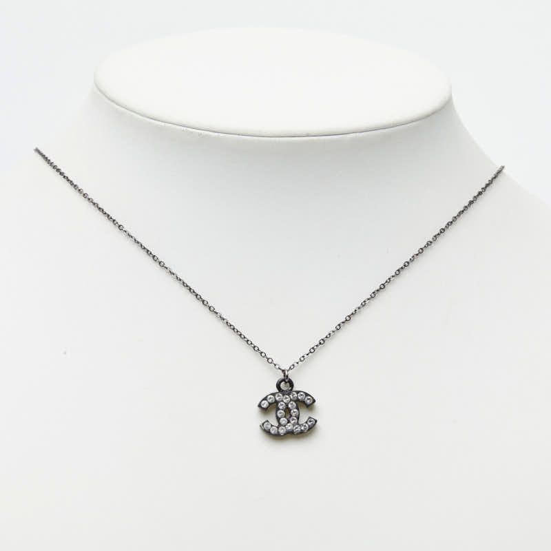 Chanel CC Logo Necklace Black Metal Rhinestone — view 6