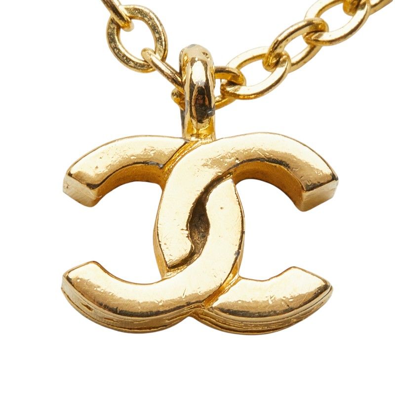Chanel Vintage CC Logo Necklace Gold Plated — view 2