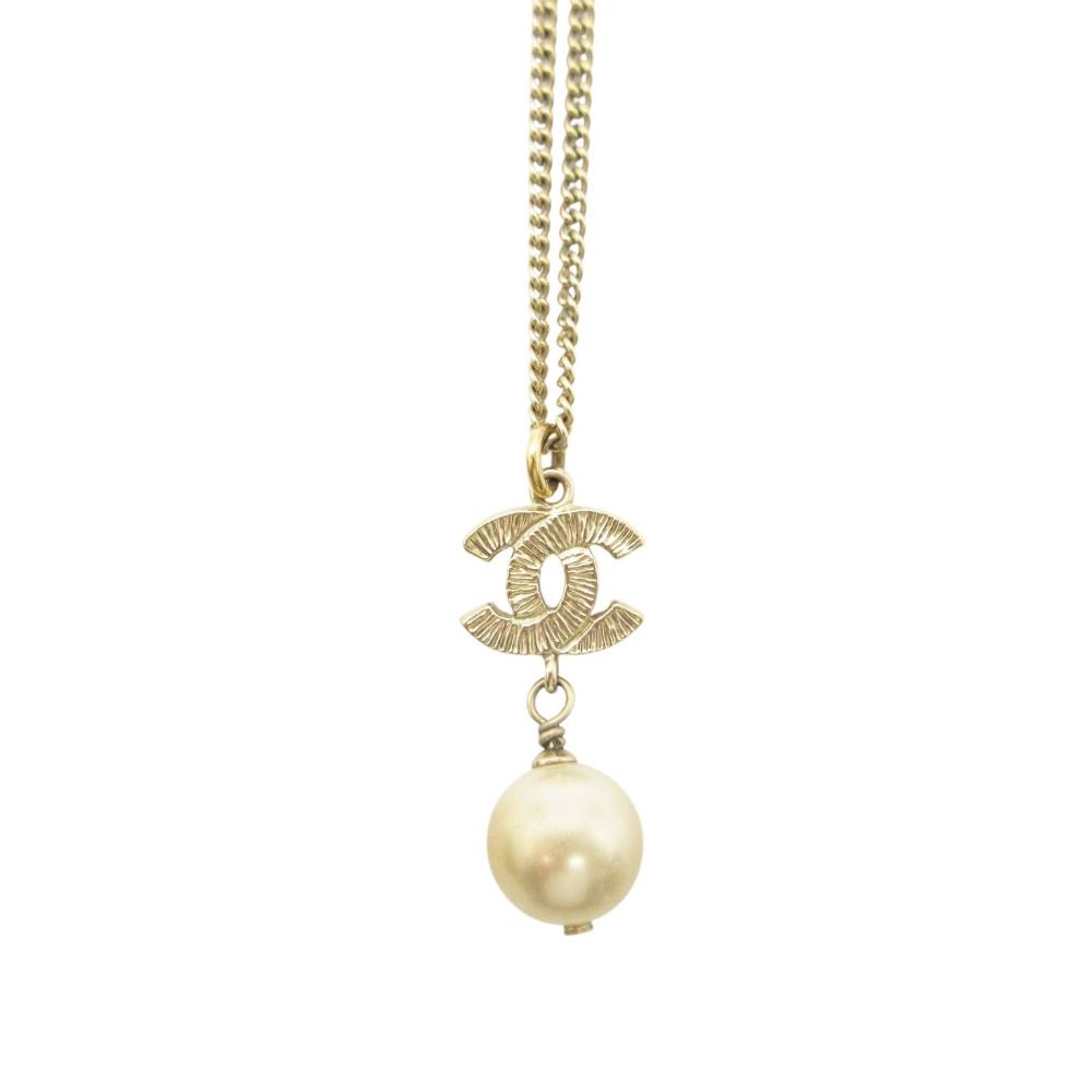 Chanel Necklace CC Logo Faux Pearl Gold — view 5