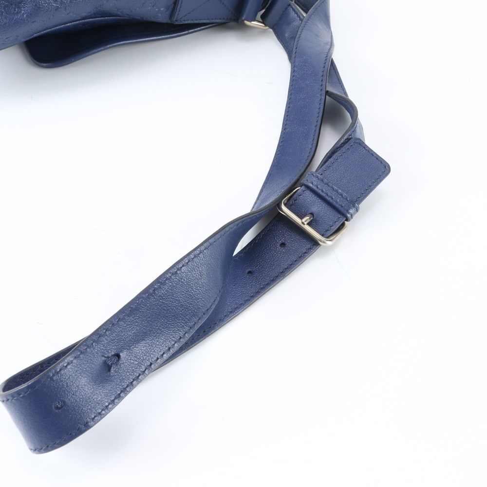 Gucci Guccissima Leather Shoulder Bag Crossbody Messenger — view 2