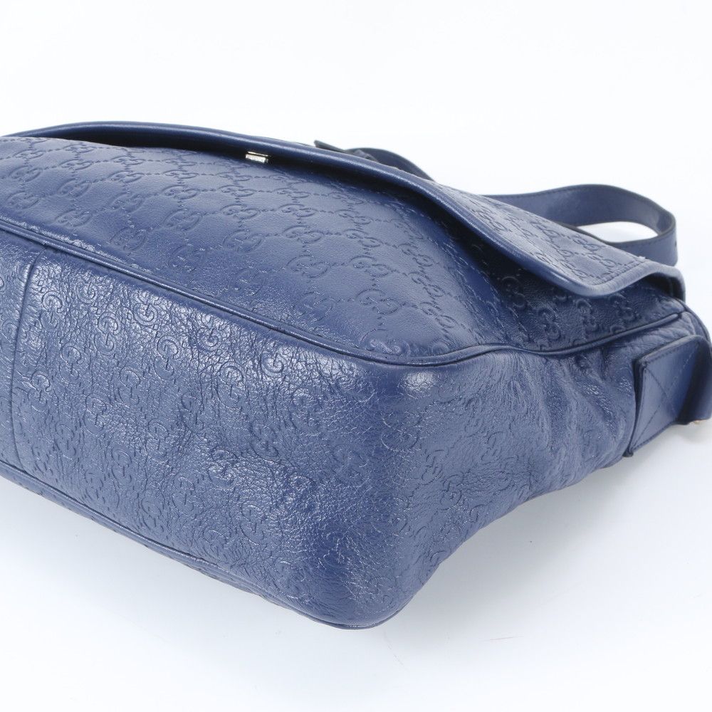 Gucci Guccissima Leather Shoulder Bag Crossbody Messenger — view 5