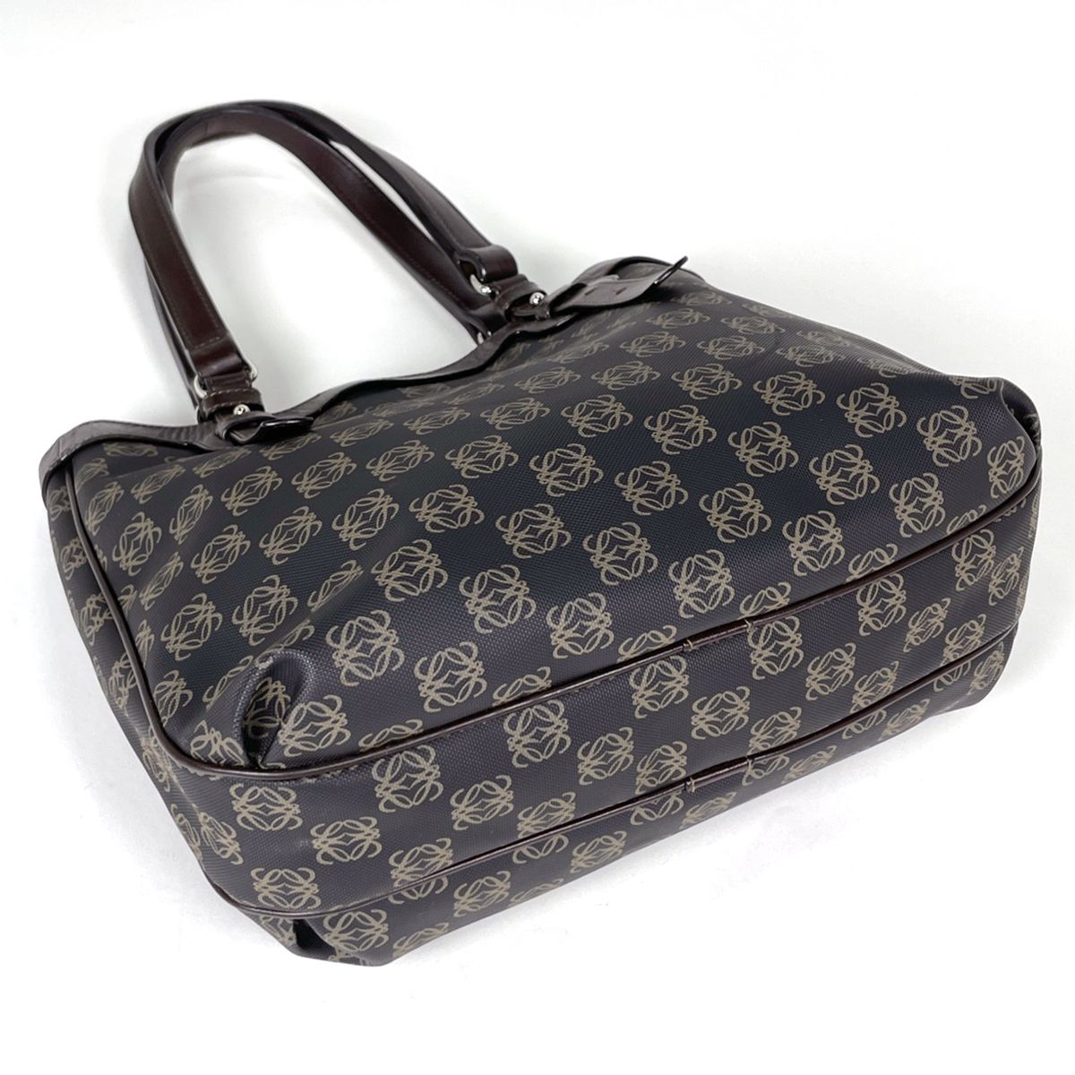 Loewe Handbag Anagram Dark Brown — view 2