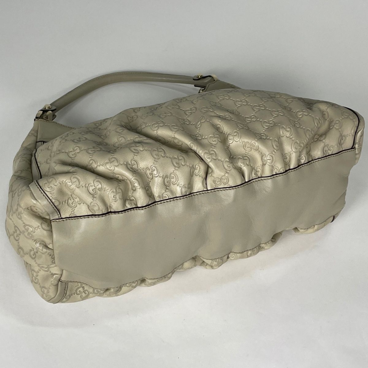 Gucci Shoulder Bag Guccissima Abbey Marais White — view 2