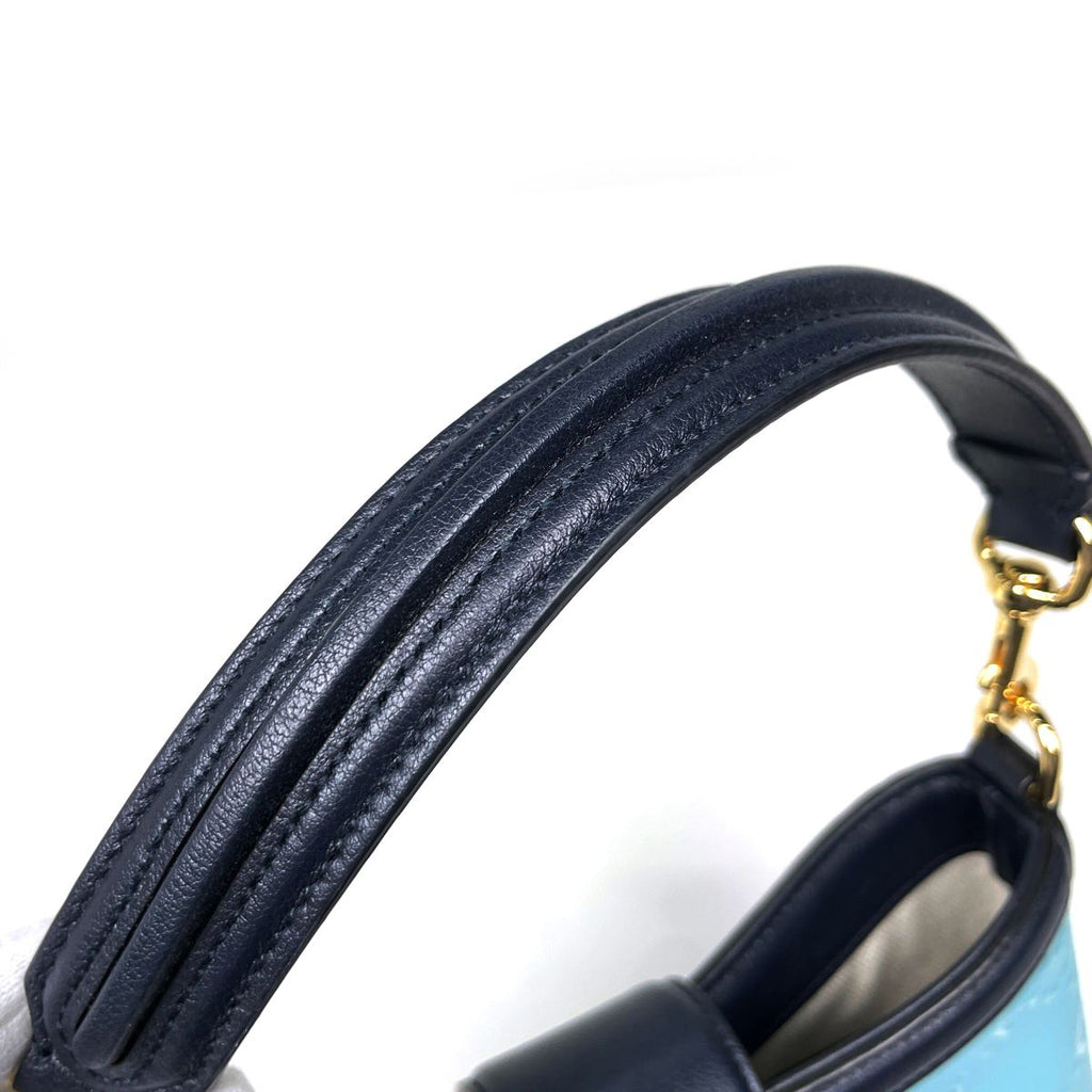 Gucci Handbag GG Pattern 2-Way Leather Blue — view 5