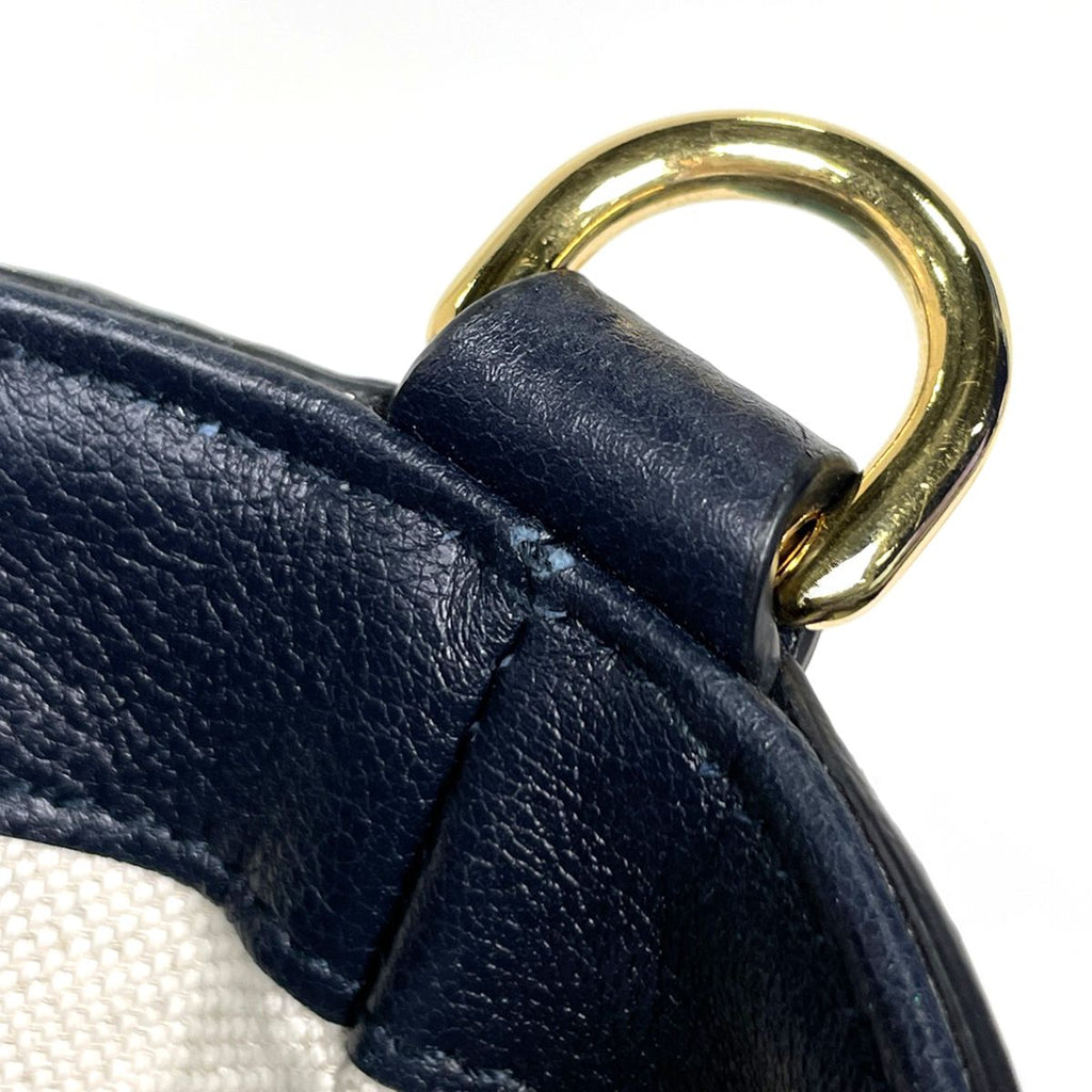Gucci Handbag GG Pattern 2-Way Leather Blue — view 7
