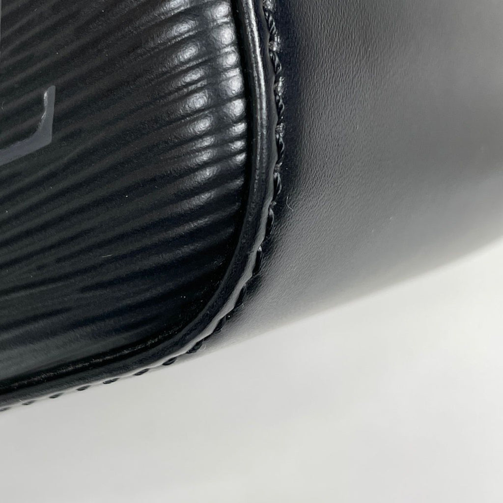 Louis Vuitton Buci Shoulder Bag Epi Noir — view 3