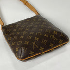 Louis Vuitton Musette Salsa Shoulder Bag Short Monogram Brown — view 2