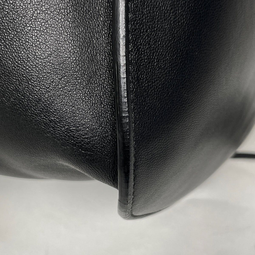 Loewe Shoulder Bag Anagram Fringe Leather Black — view 4