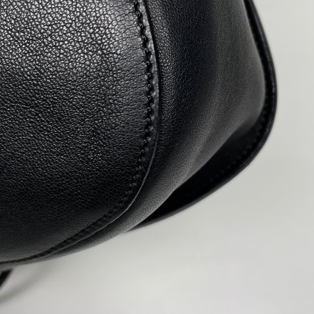 Loewe Shoulder Bag Anagram Fringe Leather Black — view 3