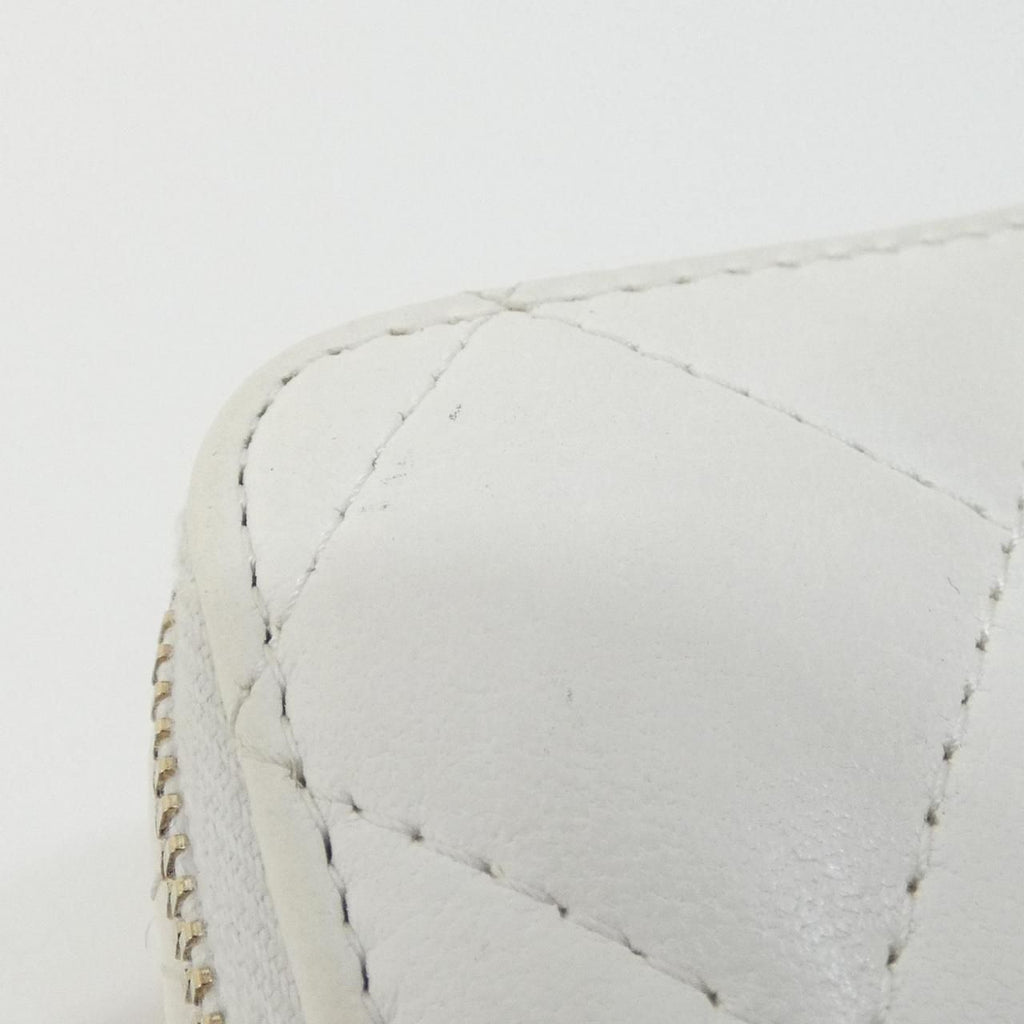 Chanel Chain Clutch White — view 4
