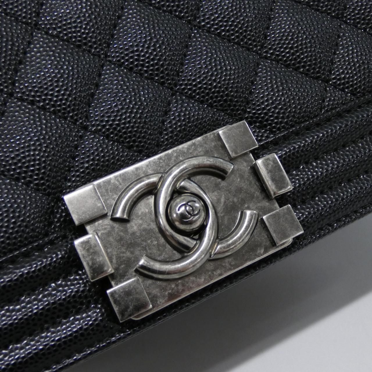 Chanel Boy Line Shoulder Bag — view 4