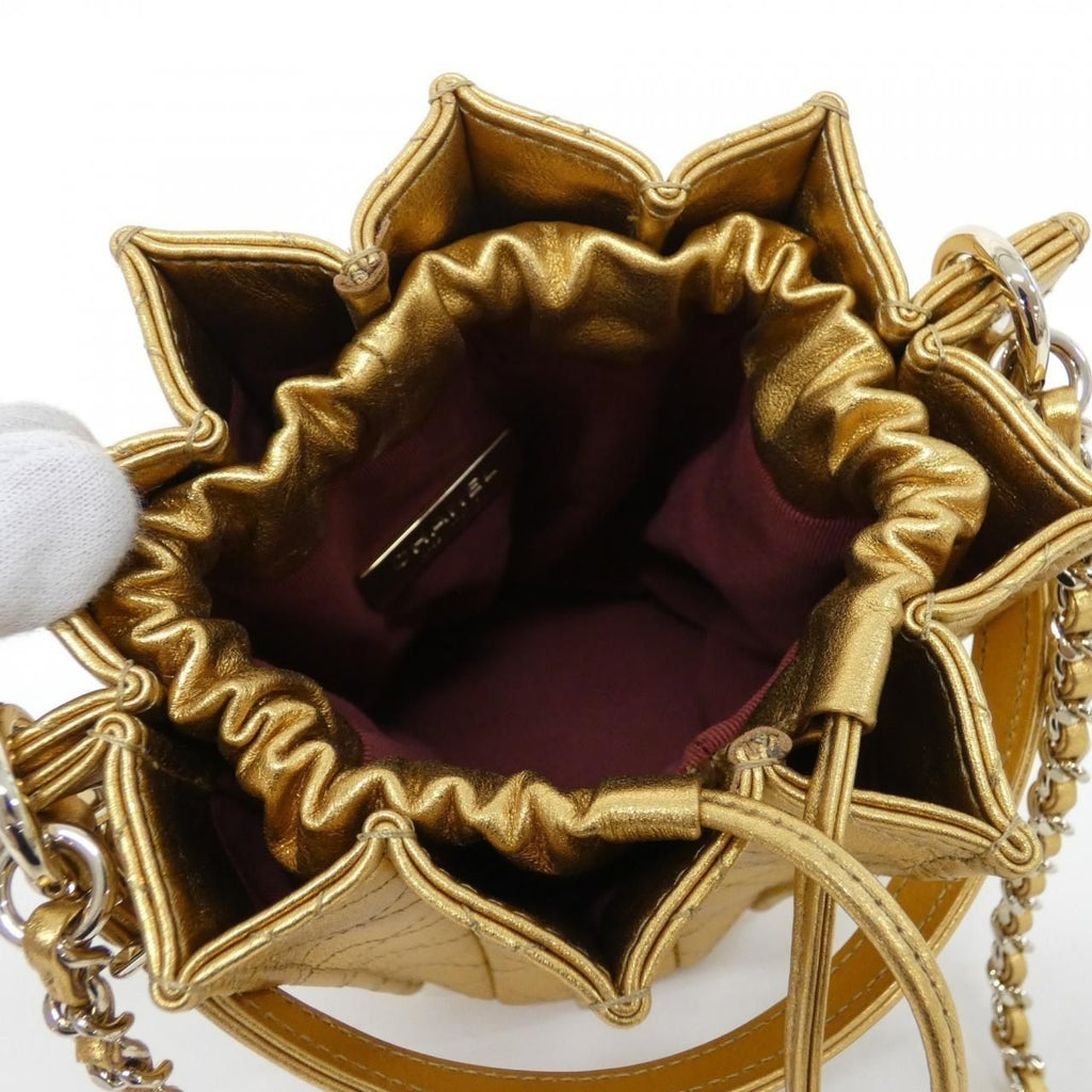 Chanel Bag Handbag Gold — view 5