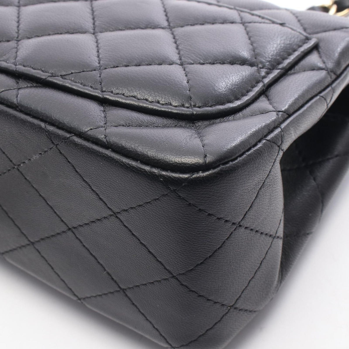 Chanel Shoulder Bag Mini Quilted Black Lambskin Chain — view 8
