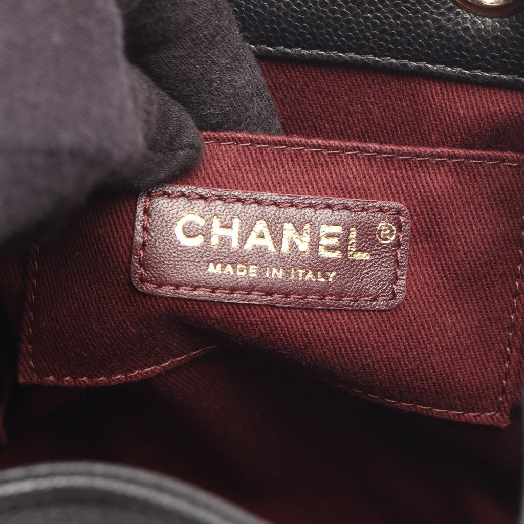 Chanel Shoulder Bag Quilted Black Caviar Leather — view 4