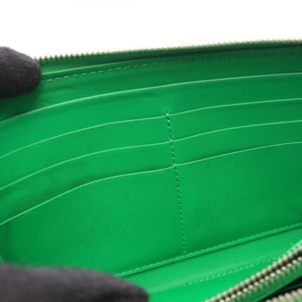 Bottega Veneta Round Wallet Zip Around Maxi Intrecht Green Leather Cassette — view 5