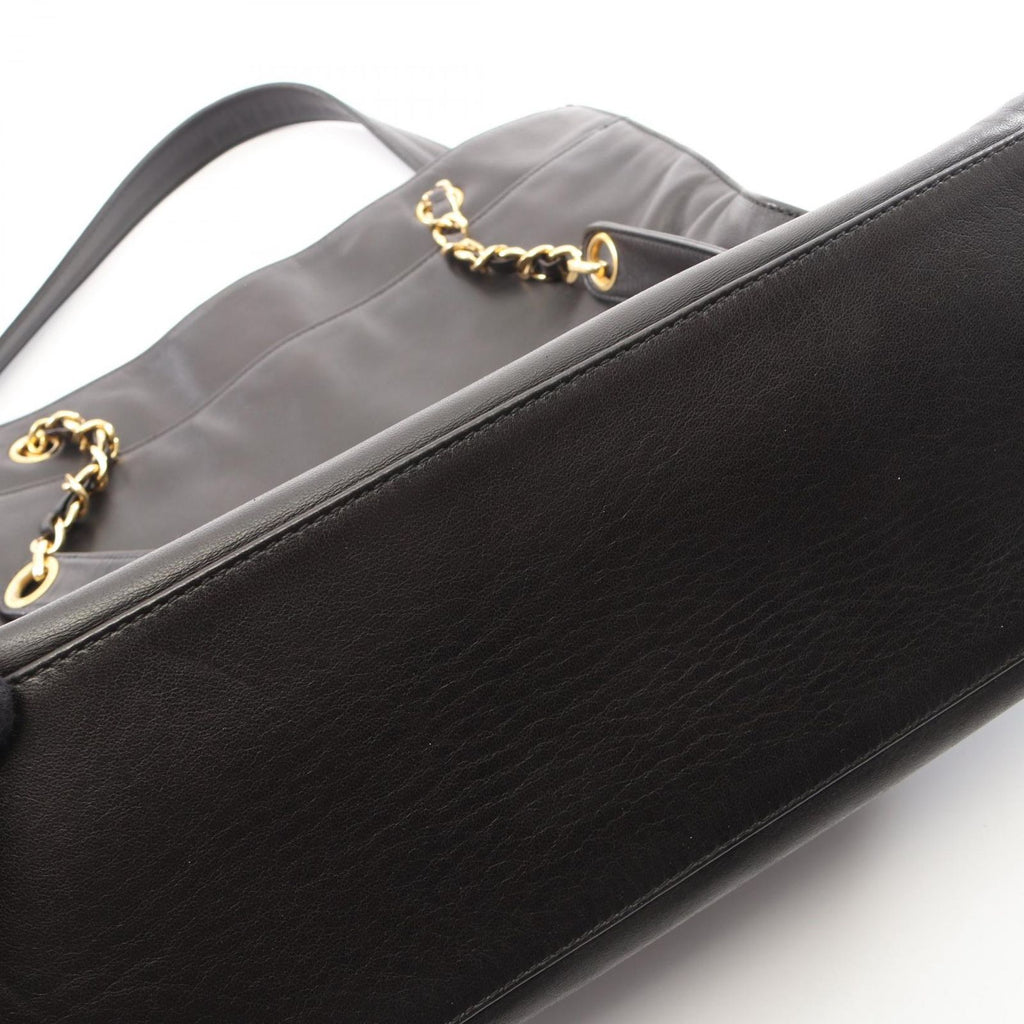 Chanel Tote Bag CC Logo Black Lambskin Chain — view 7