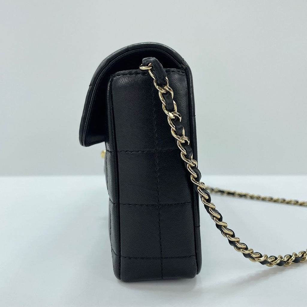 Chanel Shoulder Bag Cho Edge — view 5