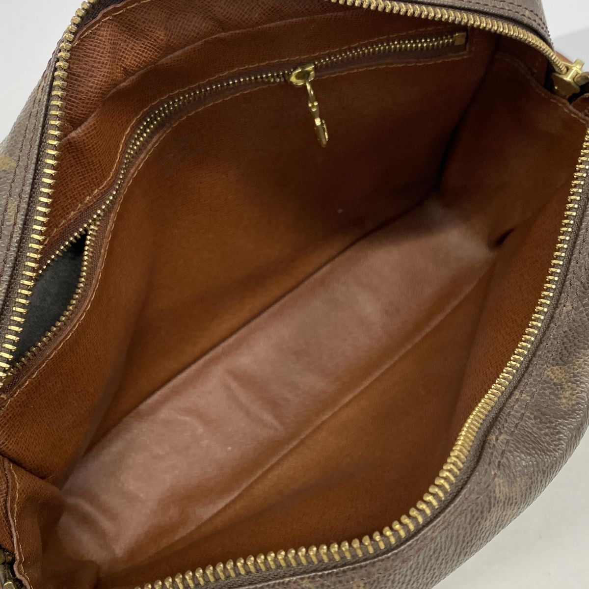 Louis Vuitton Shoulder Bag Monogram Trocadero 27 Brown — view 4