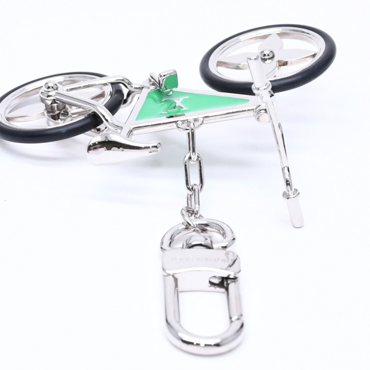 Louis Vuitton Bijou de Sac Bike Sac Charm Key Holder Silver Green — view 8